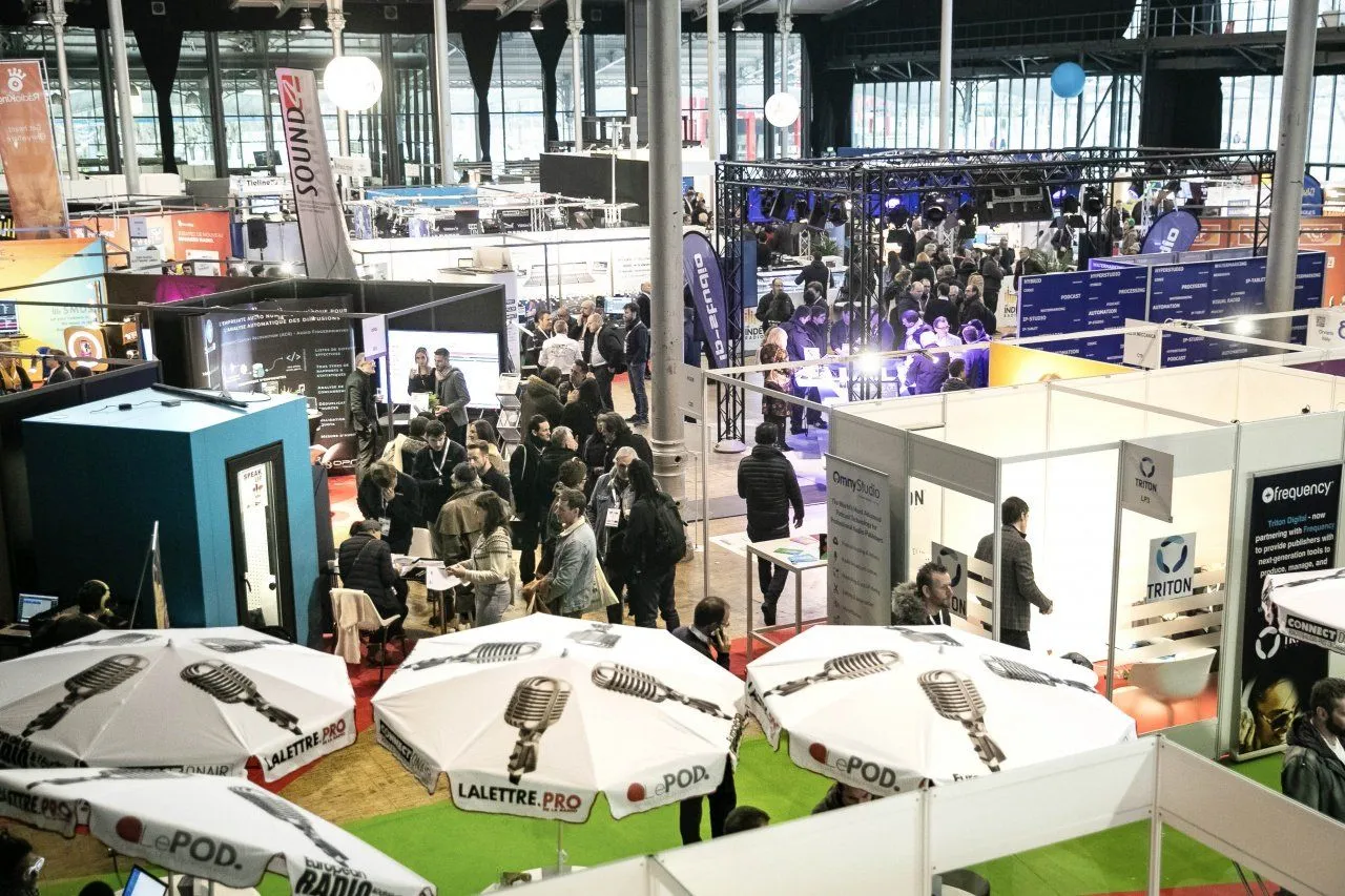 Allées et stands du Paris Radio Show
